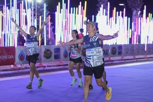 BIB: 40365, 45188
                            <button type="button" onclick="openModal(23186384)" class="btn btn-primary btn-sm float-right btn-popup" data-toggle="modal" data-target=".modal-high-quality">
                        <i class="fas fa-shopping-cart"></i> Add to Cart
                    </button>
                                            <button type="button" onclick="isThisMe(23186384, true)" class="btn btn-success btn-sm float-right btn-popup btn-isme hidden" data-toggle="tooltip" data-placement="bottom" title="นี่คือรูปของคุณใช่ไหม คลิกที่นี่เพื่อเอาเข้าอัลบั้ม">
                        <i class="fas fa-plus"></i> Add to album
                    </button>
                    <button type="button" onclick="isThisMe(23186384, false)" class="btn btn-warning btn-sm float-right btn-popup btn-isnotme hidden">
                        <i class="fas fa-ban"></i> Remove from album
                    </button>